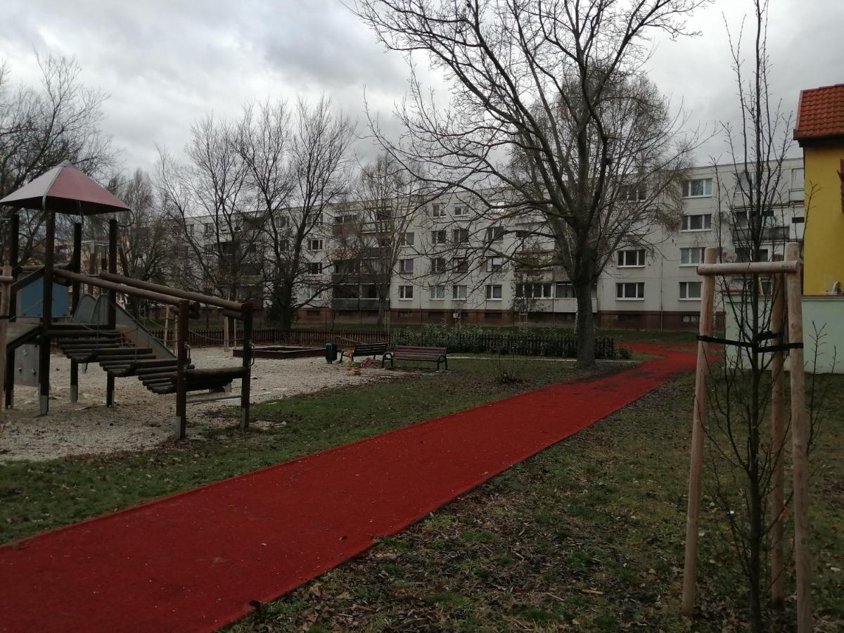 Ubytovanie Emily Dunajská Streda Exterior foto